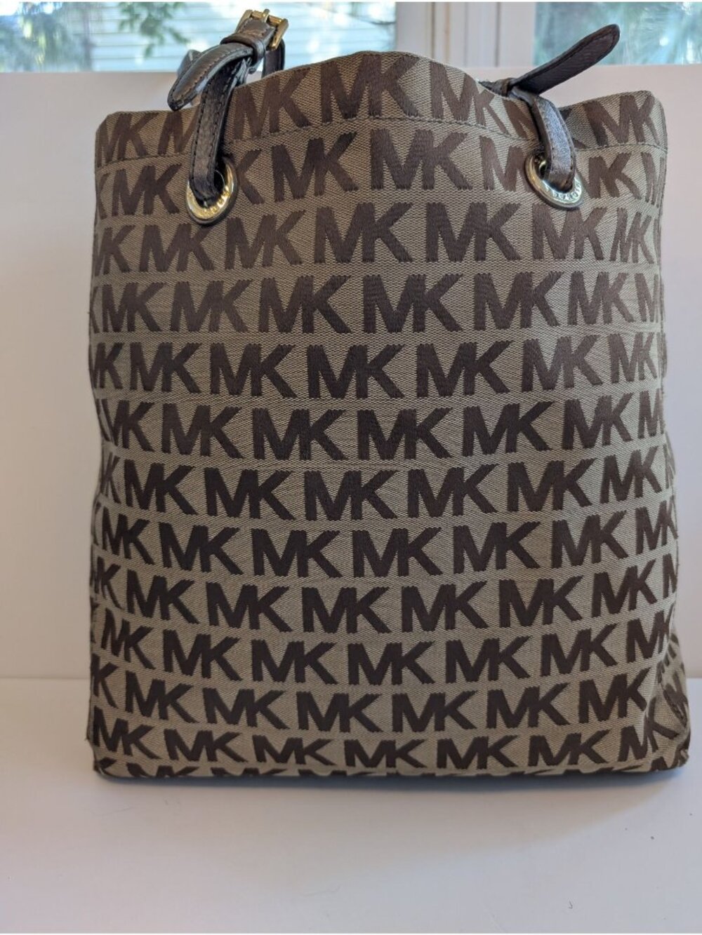 Michael Kors Jet Set Signature Monogram 13x14in Tote Bag Gold Brown Tone Travel